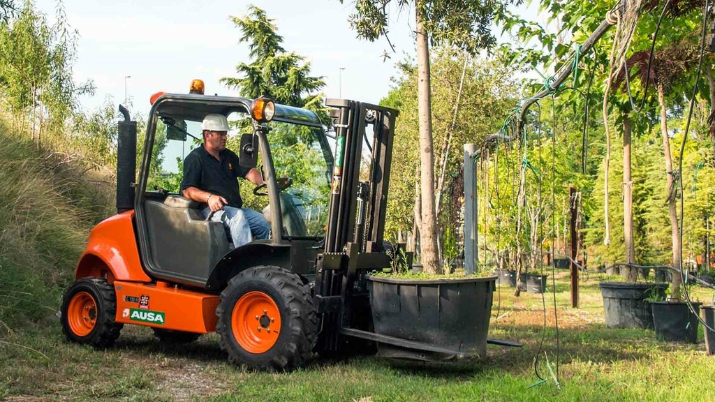 AUSA C150H X4 3307 lb fuel forklift