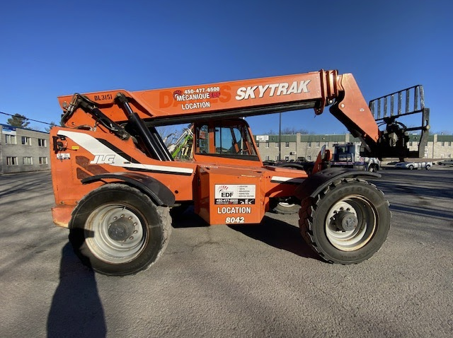 Skytrak 8042 Chariot élévateur télescopique 8,000 lbs Carburant 