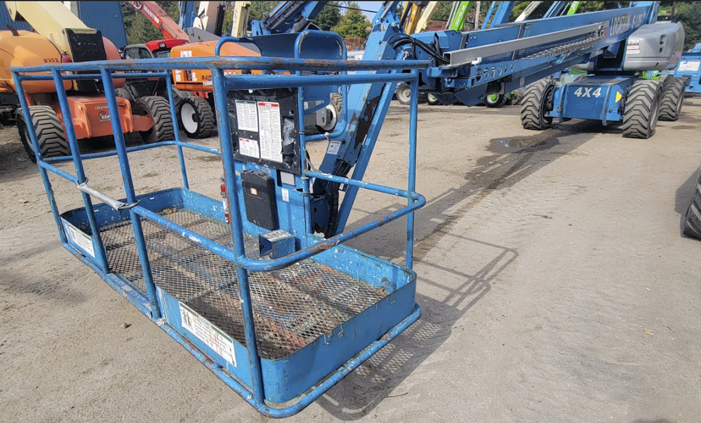 Genie S125 Telescopic boom lift 125' Diesel