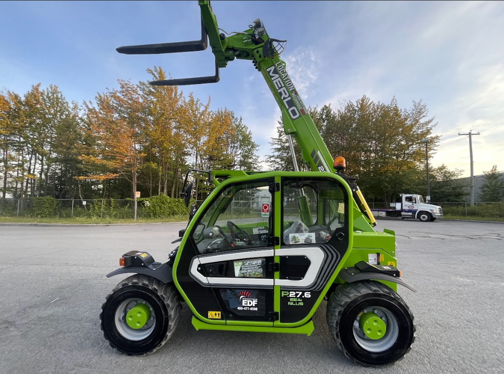 Merlo 27.6 Top Chariot élévateur télescopique 6000 lbs à Carburant